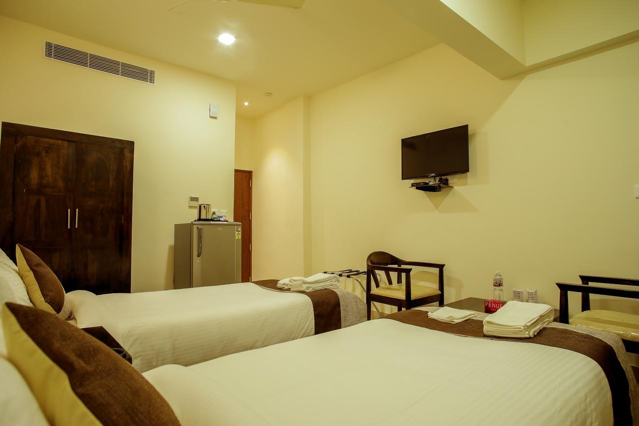 Hotel Le Noor Kochi Exterior foto