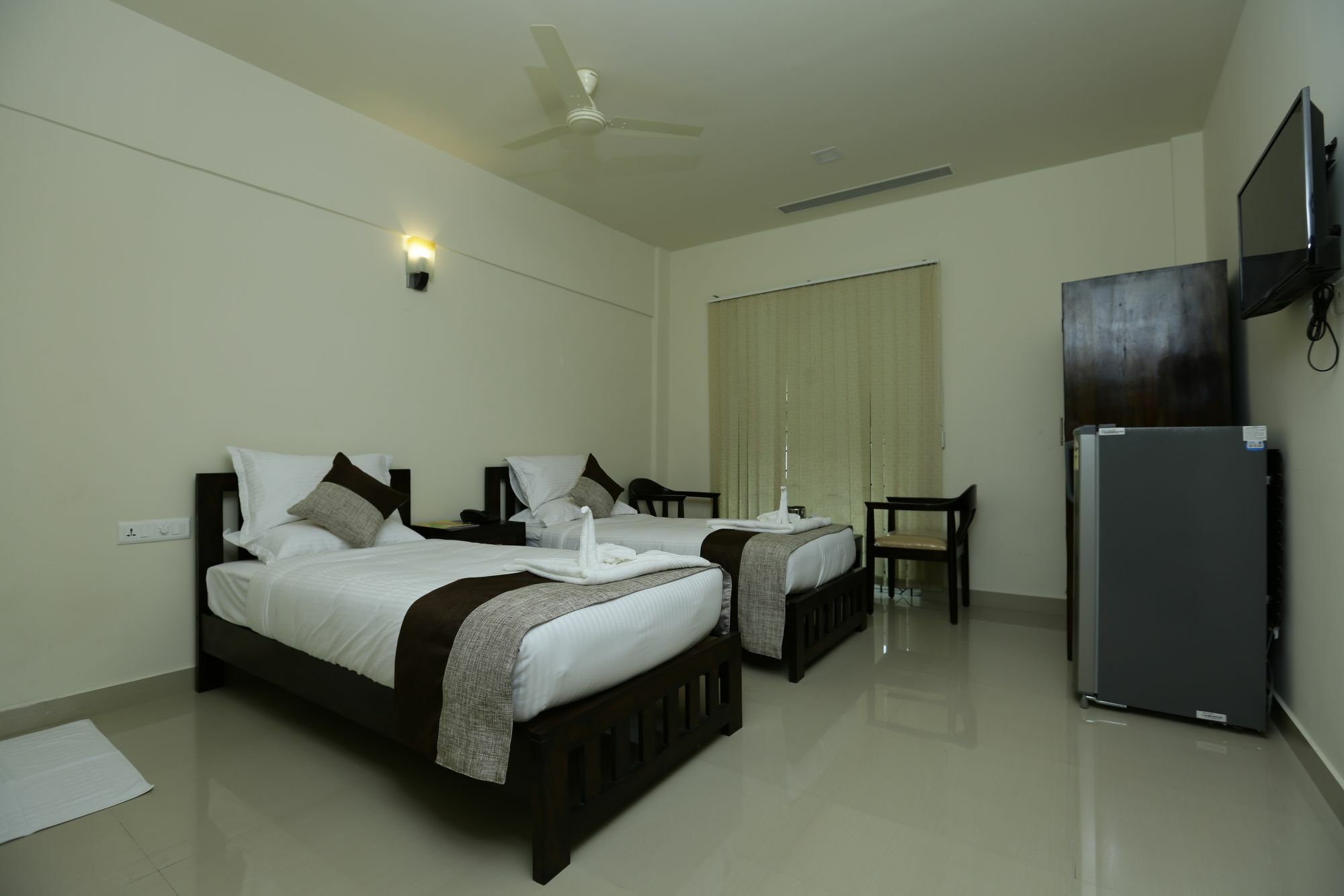 Hotel Le Noor Kochi Exterior foto