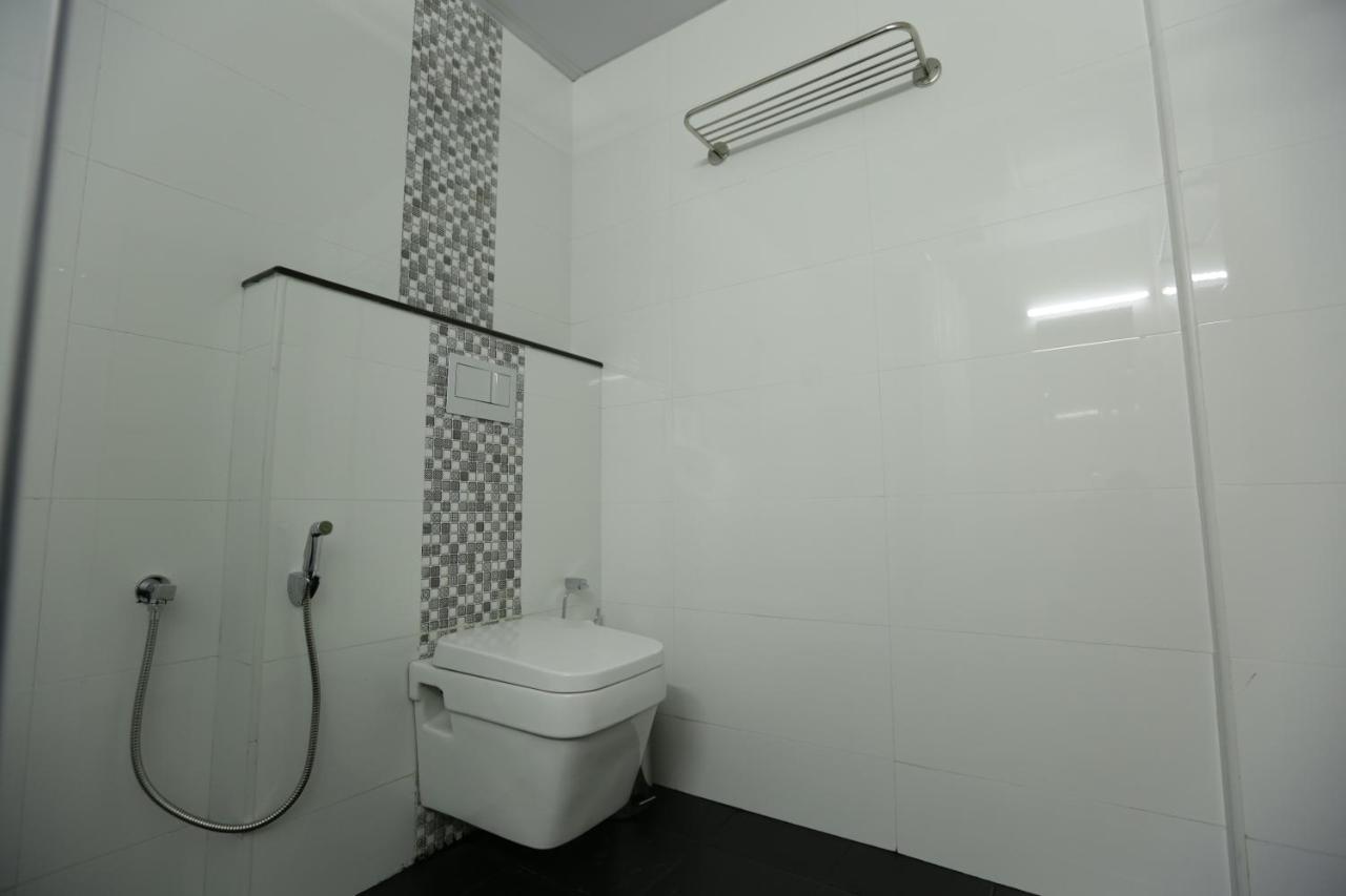 Hotel Le Noor Kochi Exterior foto